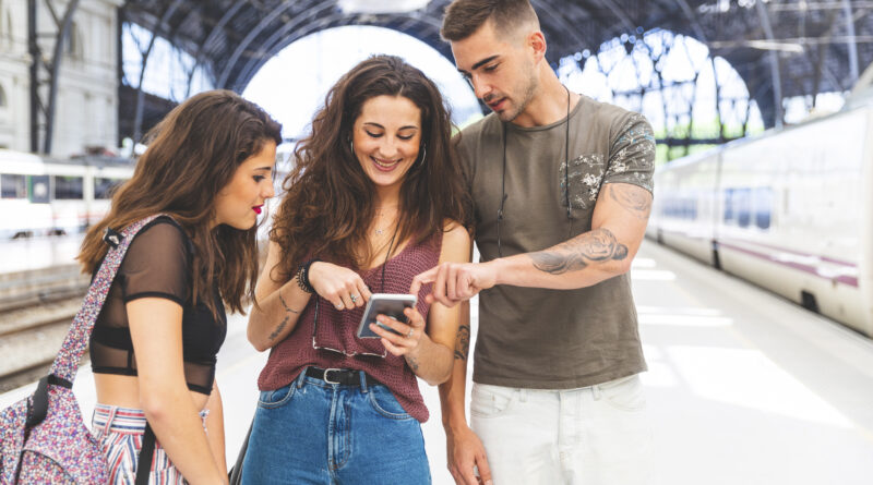 Il 91% degli italiani si fida dell’IA per viaggiare meglio